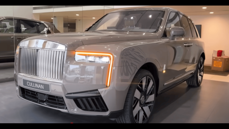 Rolls Royce Cullinan series 2