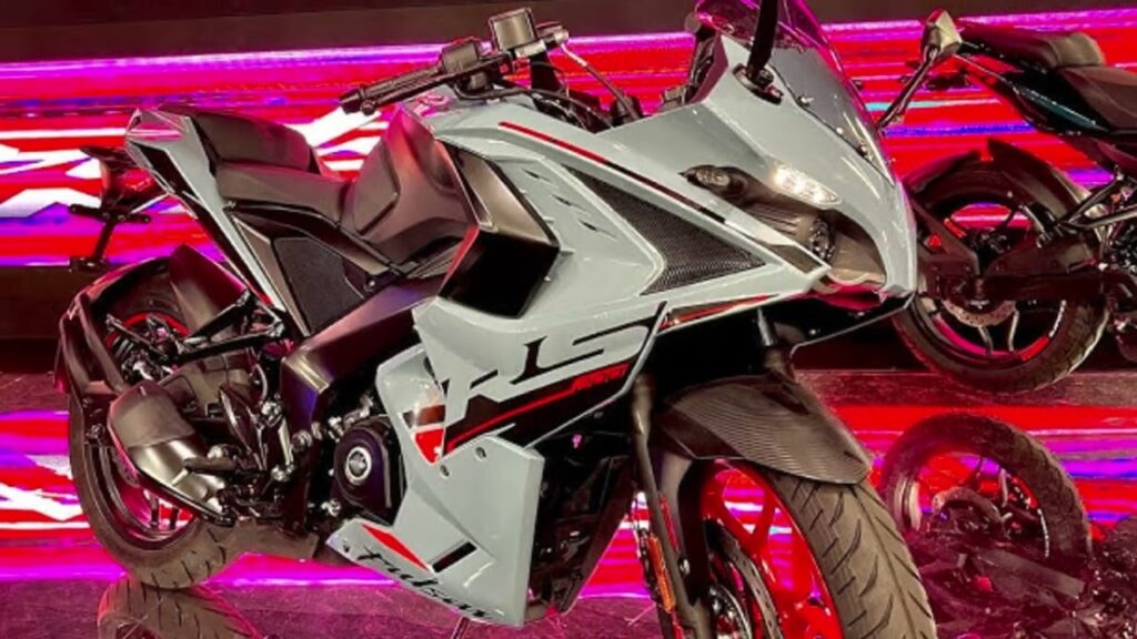 2025 Bajaj pulsar RS200